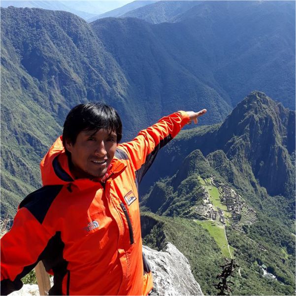 Tour Guides in Machu Picchu 