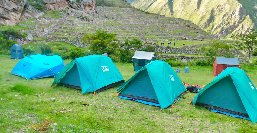 classic inca trail trek to machu picchu day one