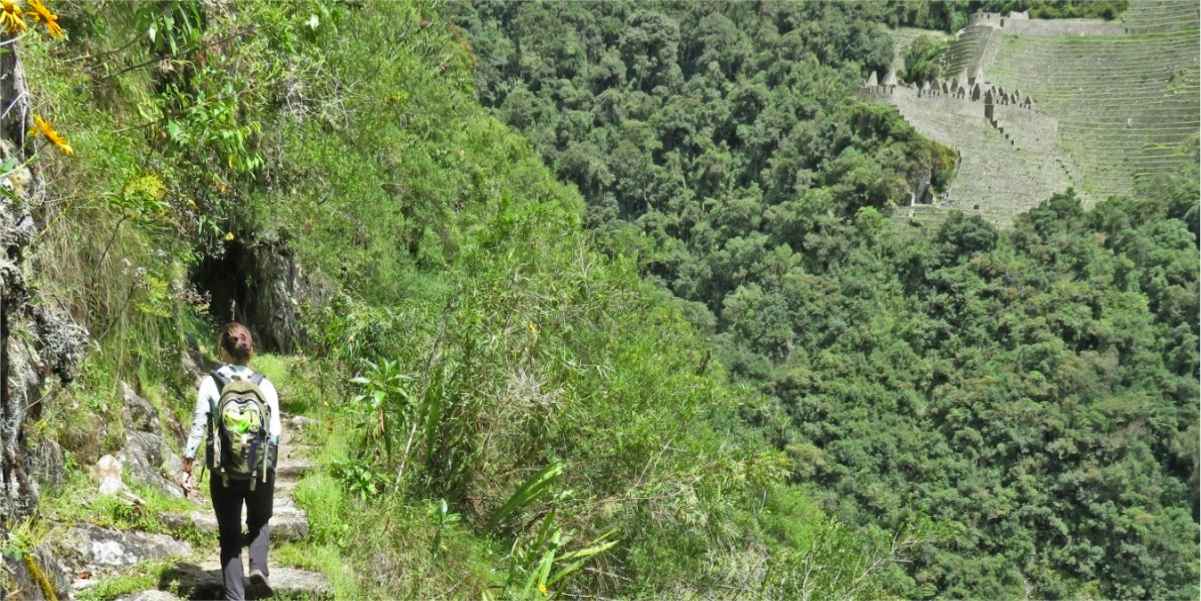 trekking to wiñay wayna huayna short inca trail to machupicchu