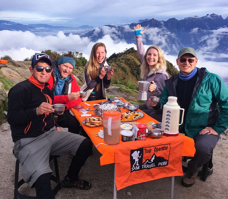Breakfast Inca trail to Machu Picchu